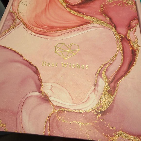 NEW Mystery Bath gift set with Tumbler - Picture 11 of 14